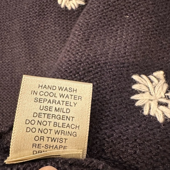 🎄VTG Christopher & Banks Hand Embroidered Christmas Knit Sweater Vest Size Med - Picture 13 of 16